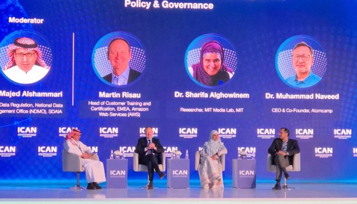 ican-naveed-atomcamp